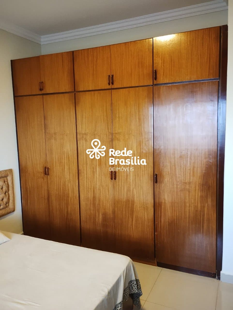 Imagem da propriedade BU811 9