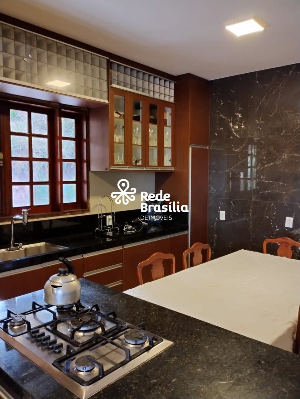 Imagem da propriedade BU811 19
