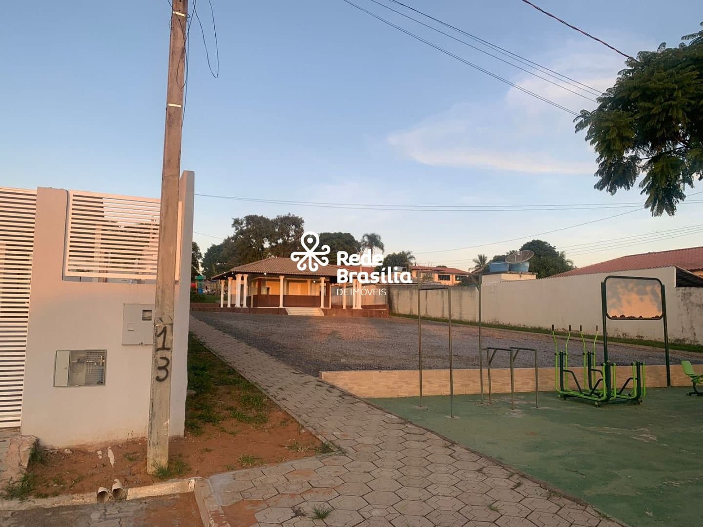 Imagem da propriedade DI384 4