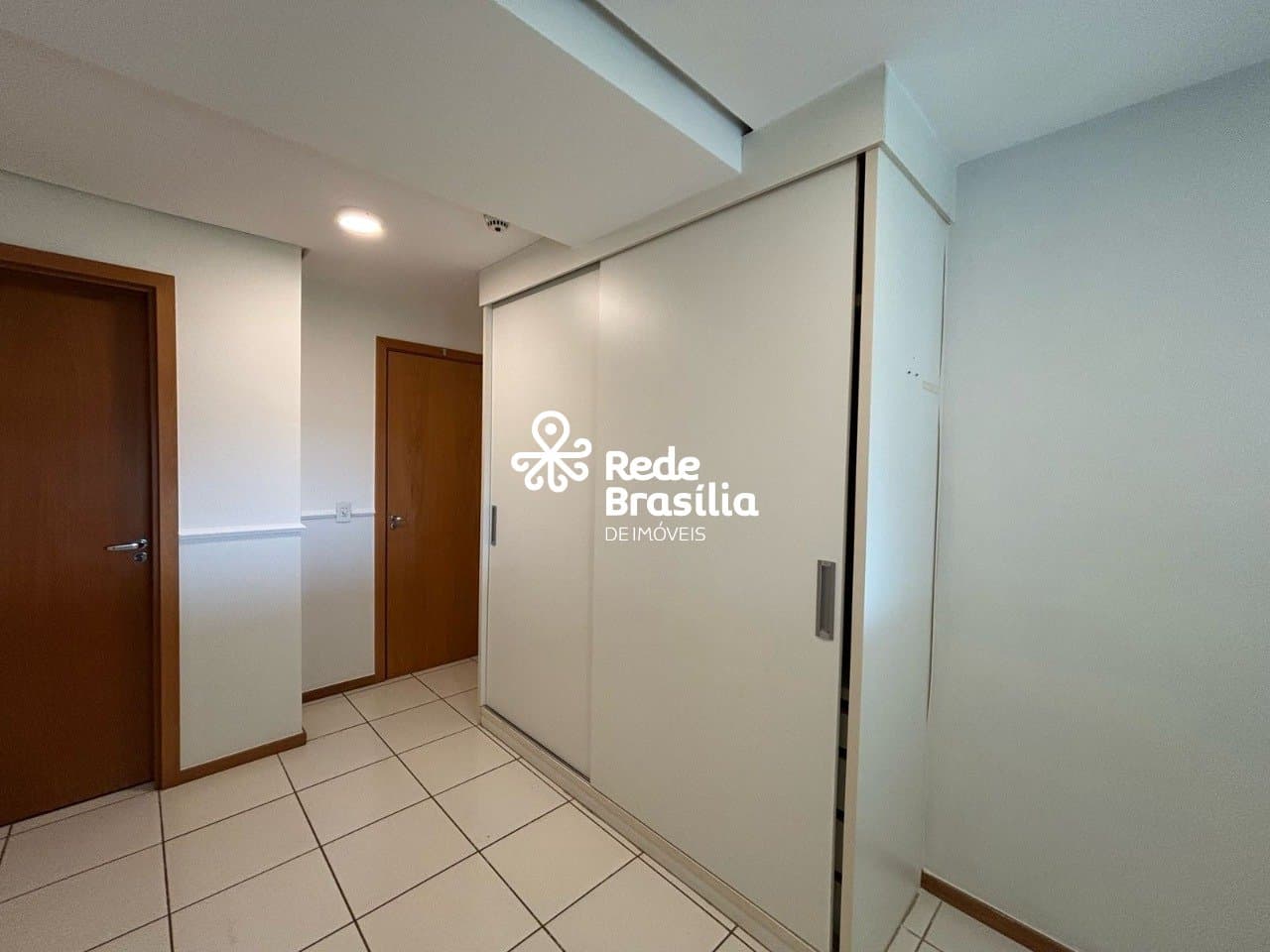 Imagem da propriedade EL2590 10
