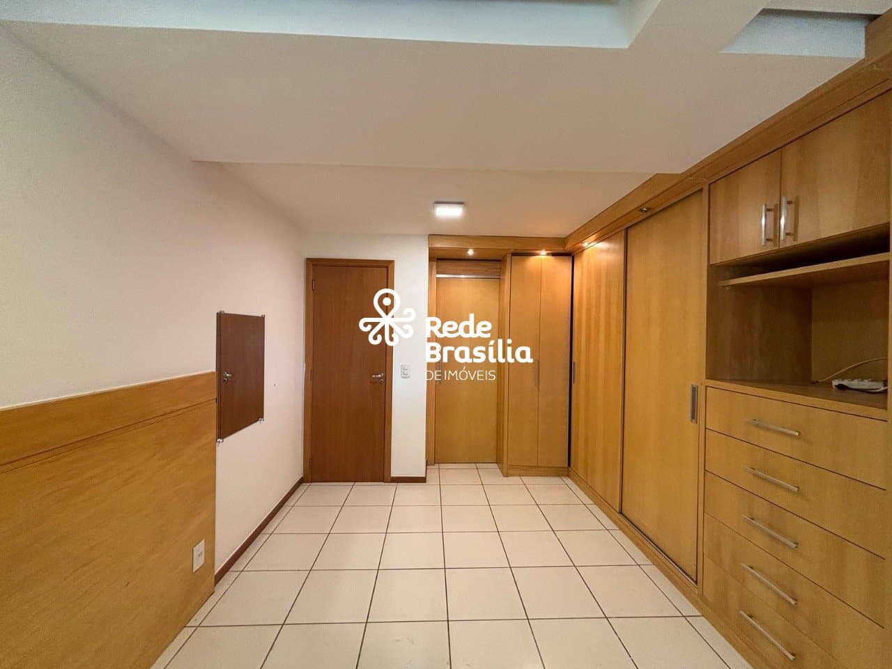 Imagem da propriedade EL2590 11
