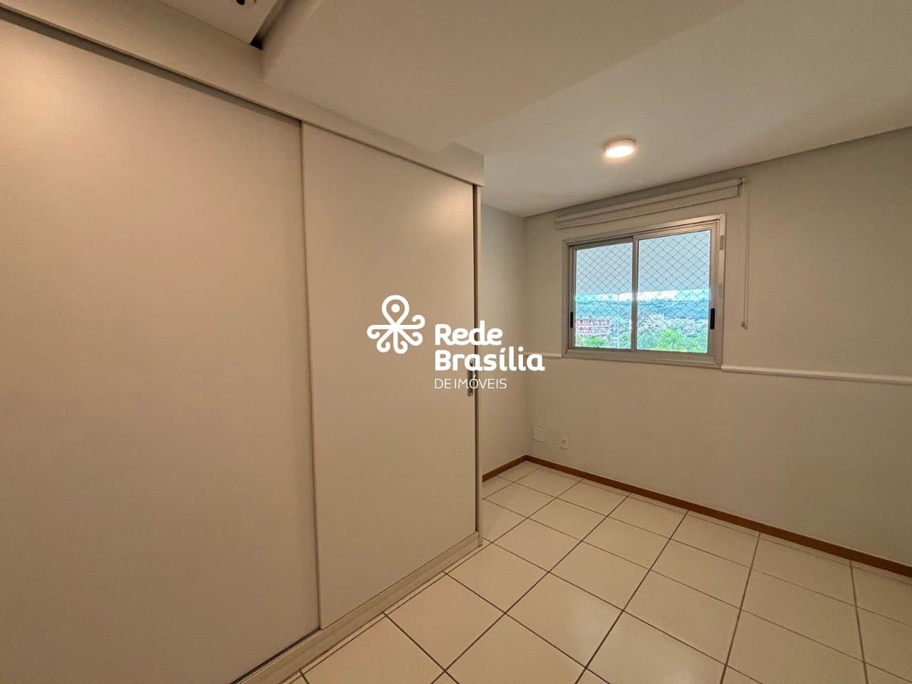 Imagem da propriedade EL2590 14