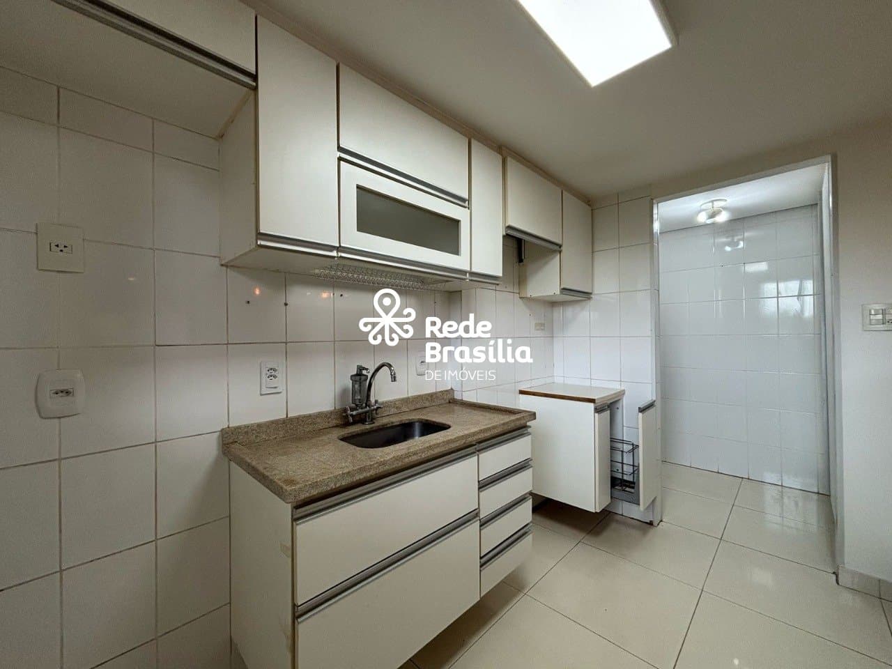 Imagem da propriedade EL2590 17