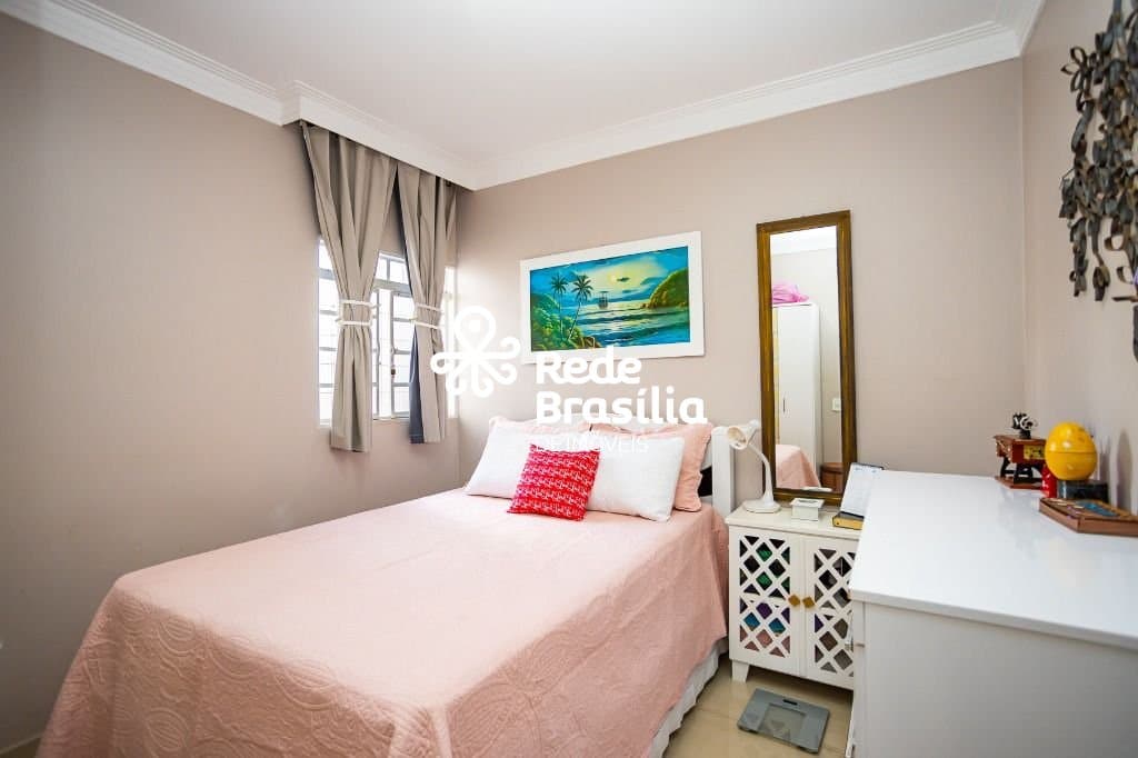 Imagem da propriedade TH28204 12