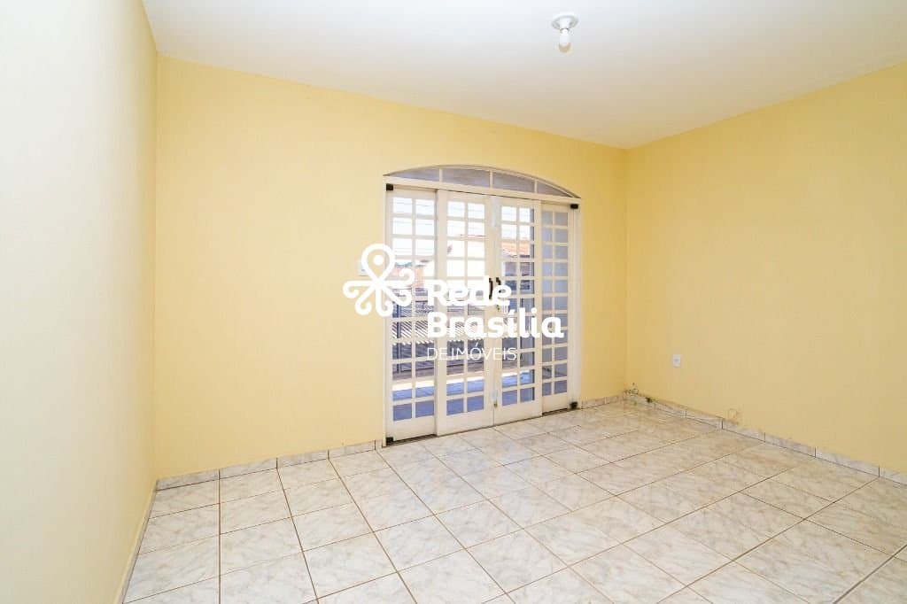 Imagem da propriedade TH28249 12