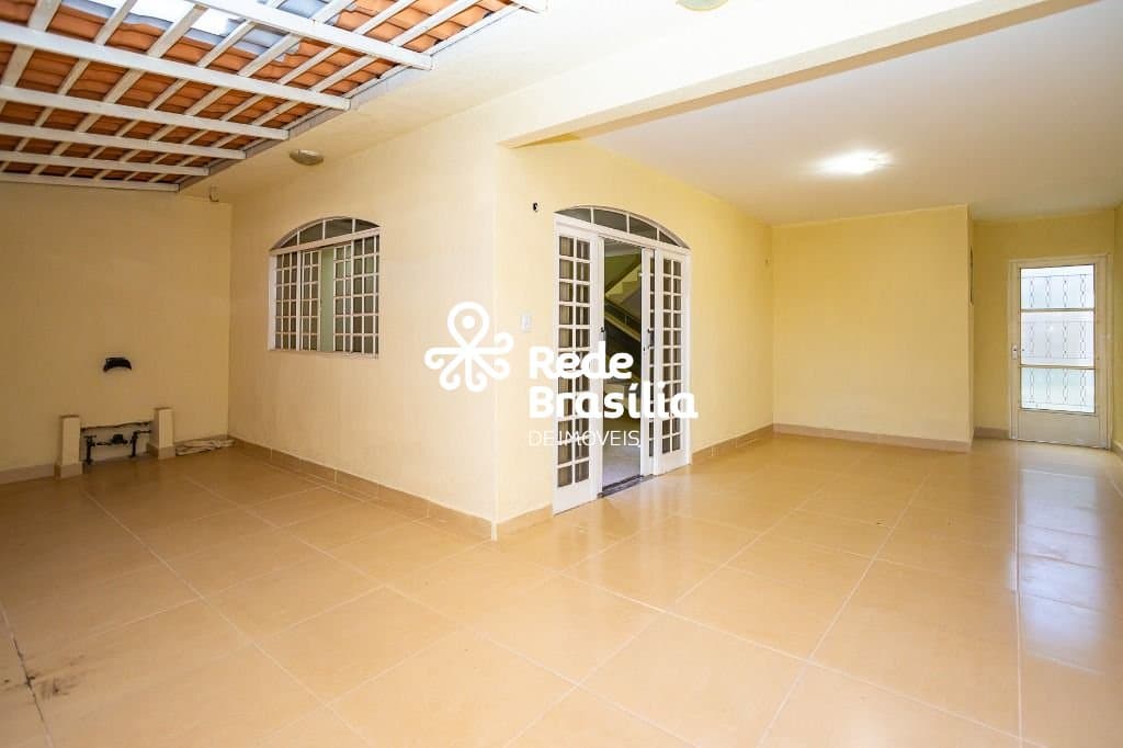 Imagem da propriedade TH28249 36