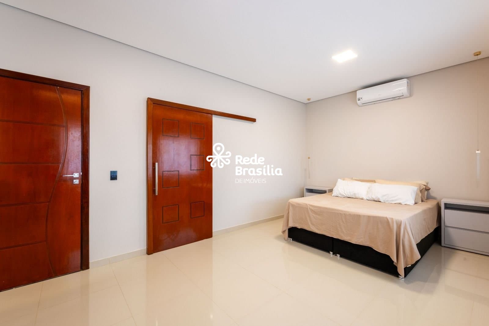Imagem da propriedade TH29302 24