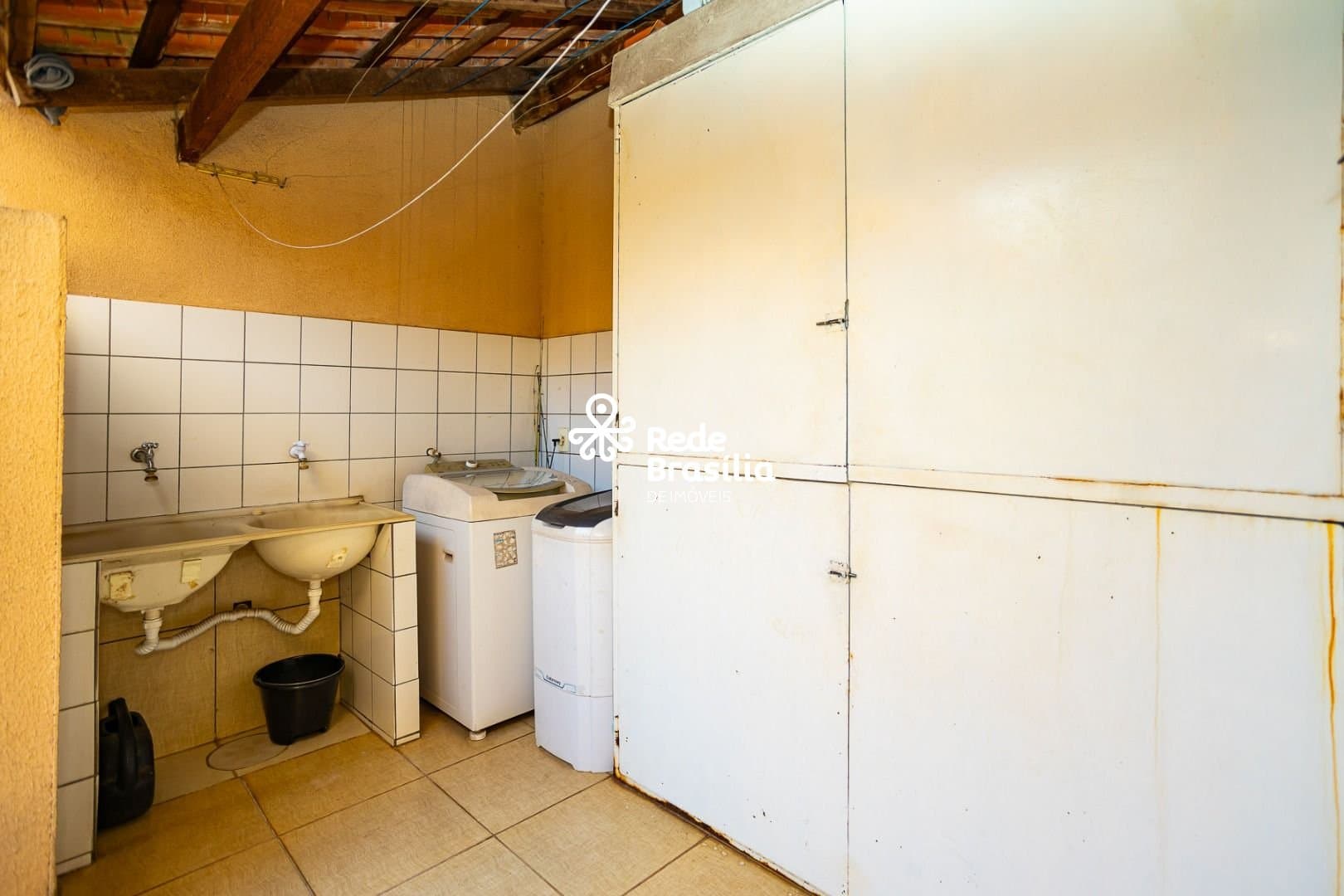 Imagem da propriedade UB1330 35