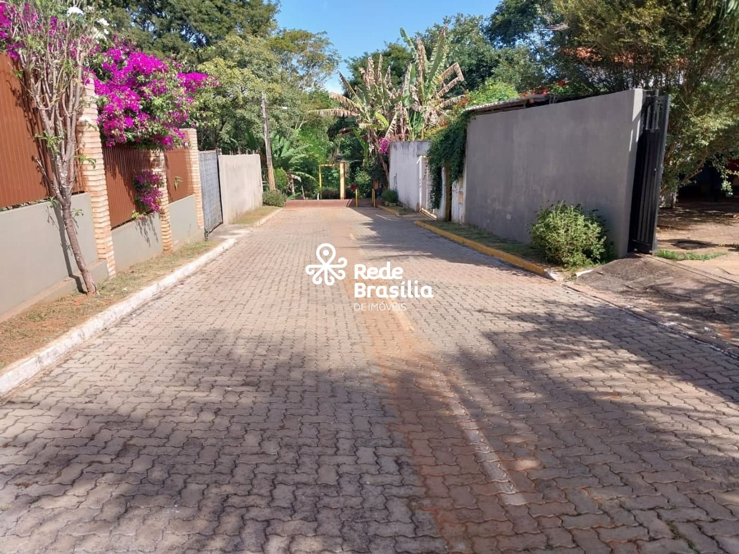 Imagem da propriedade UB1398 1