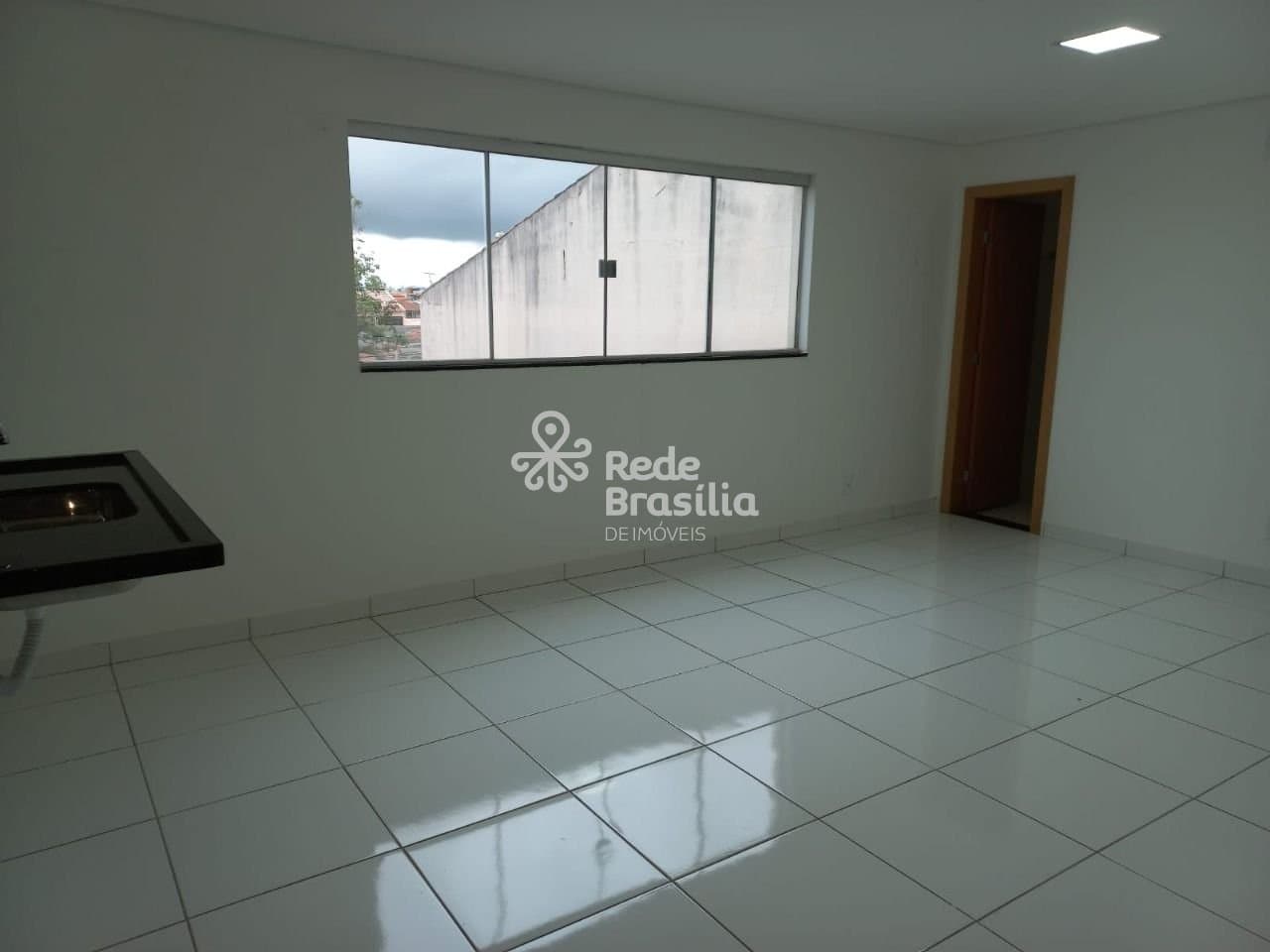 Imagem da propriedade UB82 12