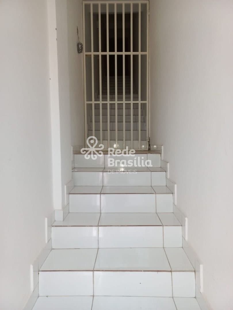 Imagem da propriedade UB82 24