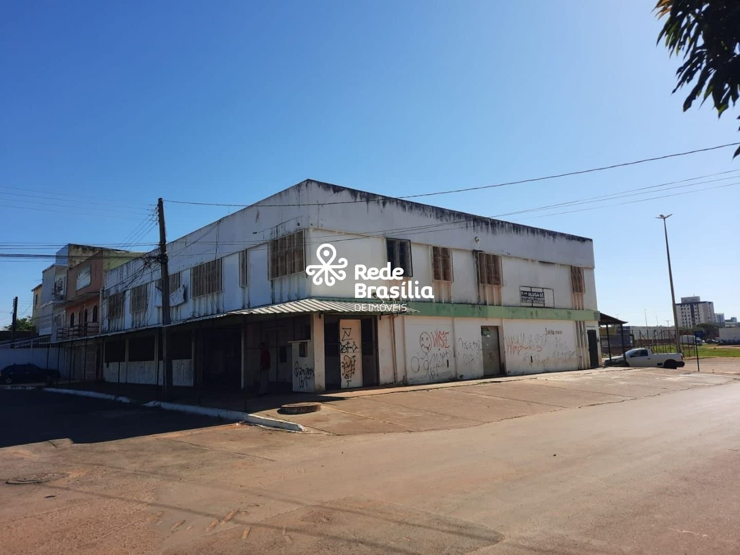 Imagem da propriedade UB530 15