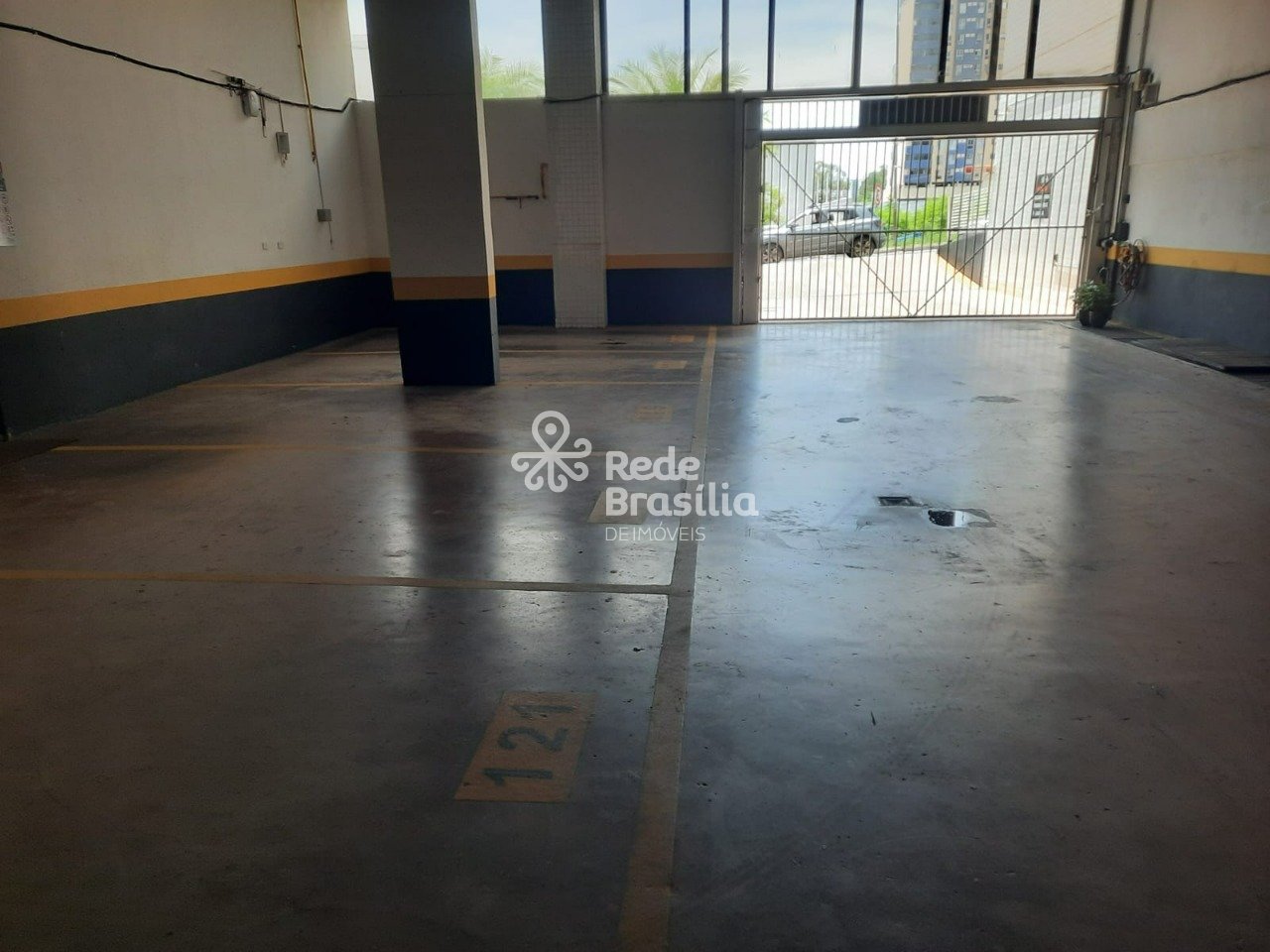 Imagem da propriedade UB1576 12