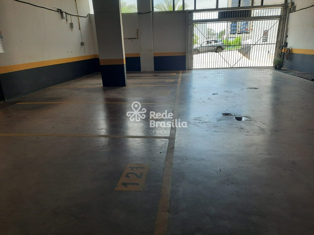 Imagem da propriedade UB1576 18