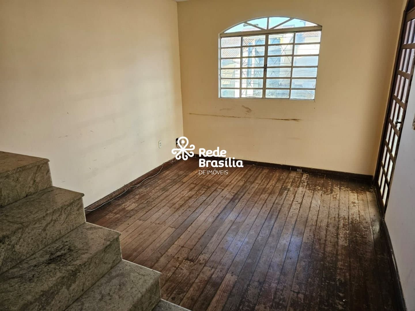 Imagem da propriedade UB996 59
